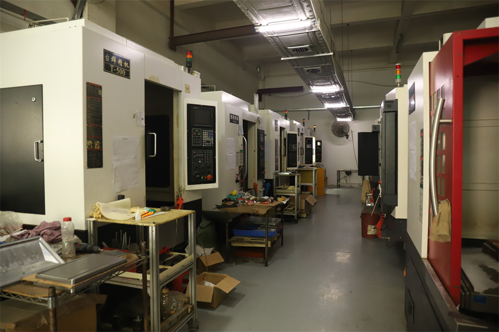 Taller de mecanizado de precisión CNC